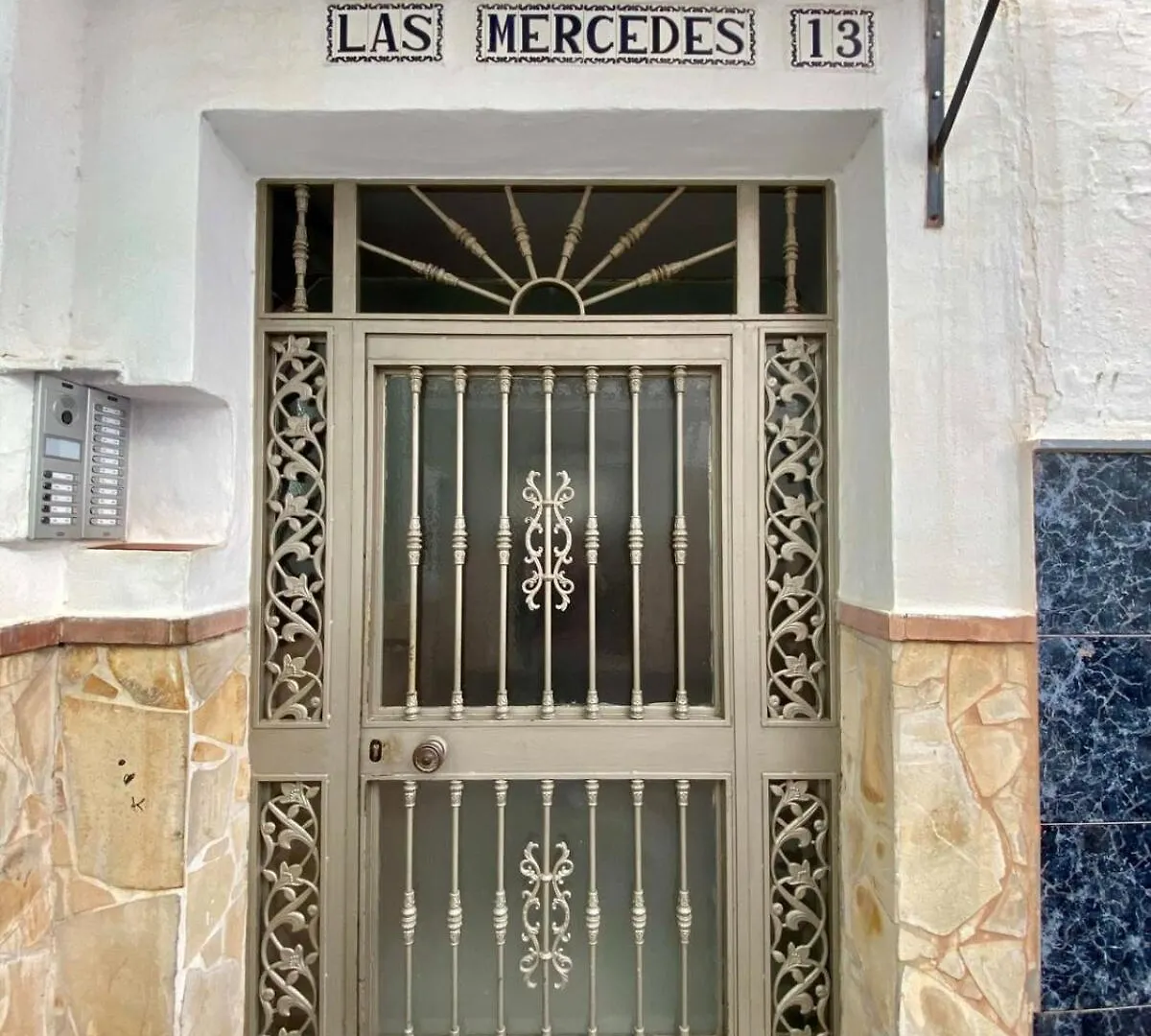 Appartamento Shr042 Centrico Apartamento De Tres Habitaciones Nerja